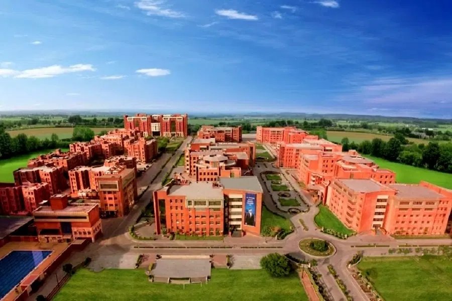 Amity University Campus